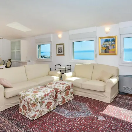 Lovely In With House Sea View Apartment